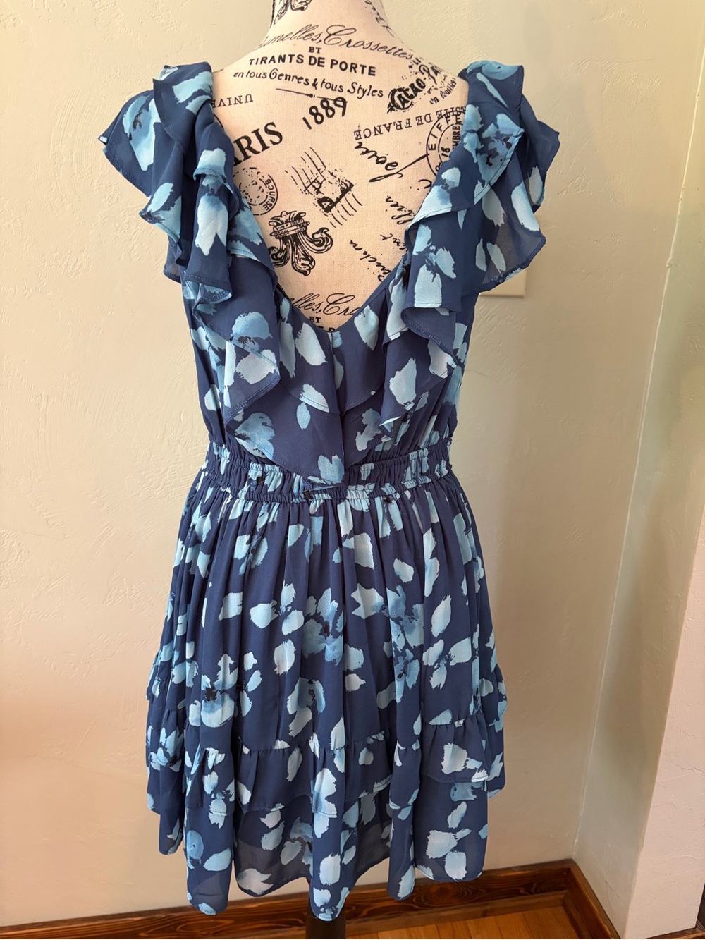 Abercrombie & Fitch Blue Floral Ruffle Sundress Size M - Picture 3 of 5
